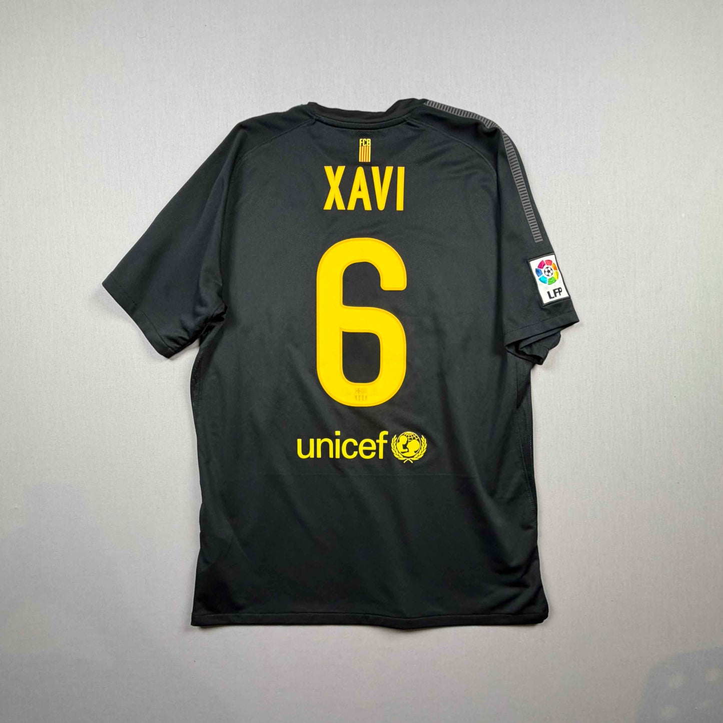 fc barcelona 11/12 fcb trikot (l) "6 xavi" nike