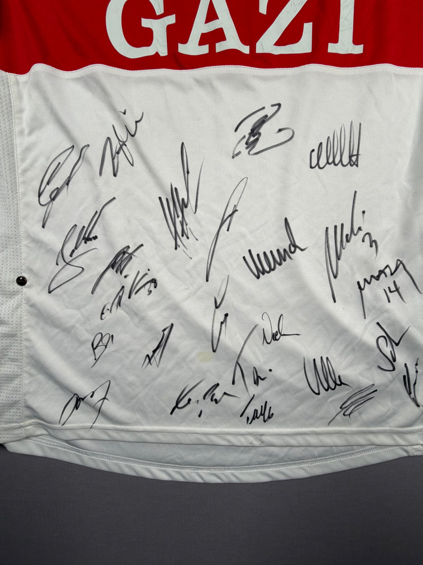 vfb stuttgart 11/12 vfb trikot (xl) mit autogrammen puma